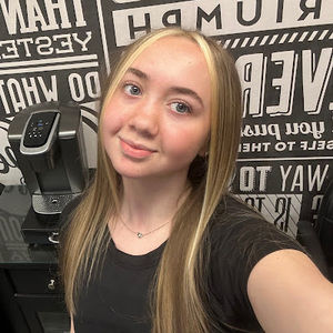 Meet your Posher, Brooke